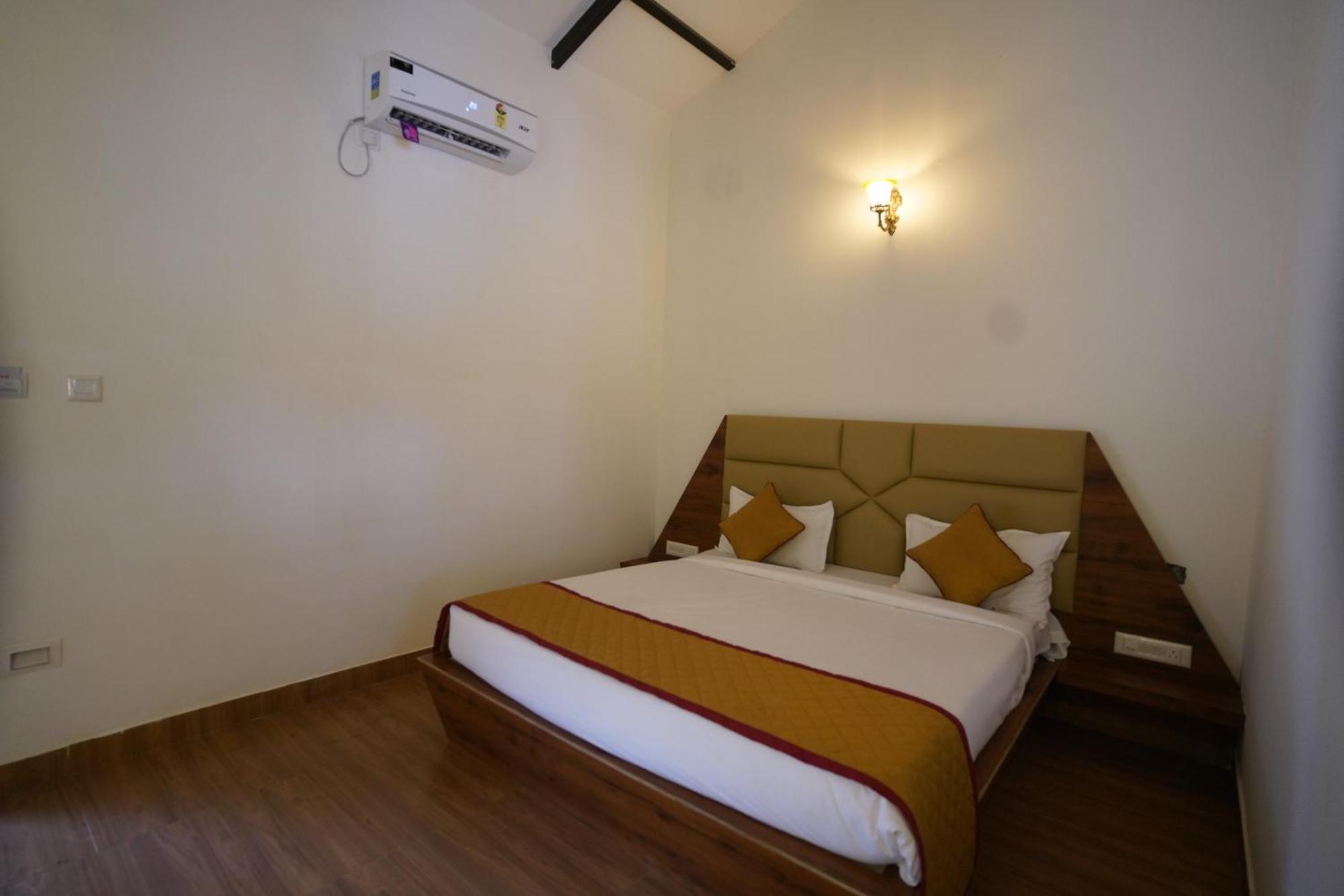 Q Mango Resort Rāmanagaram Exteriör bild