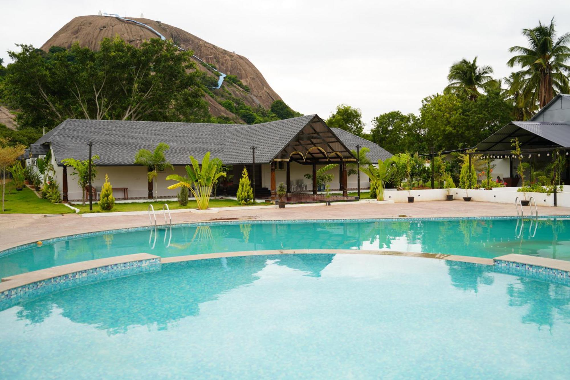 Q Mango Resort Rāmanagaram Exteriör bild